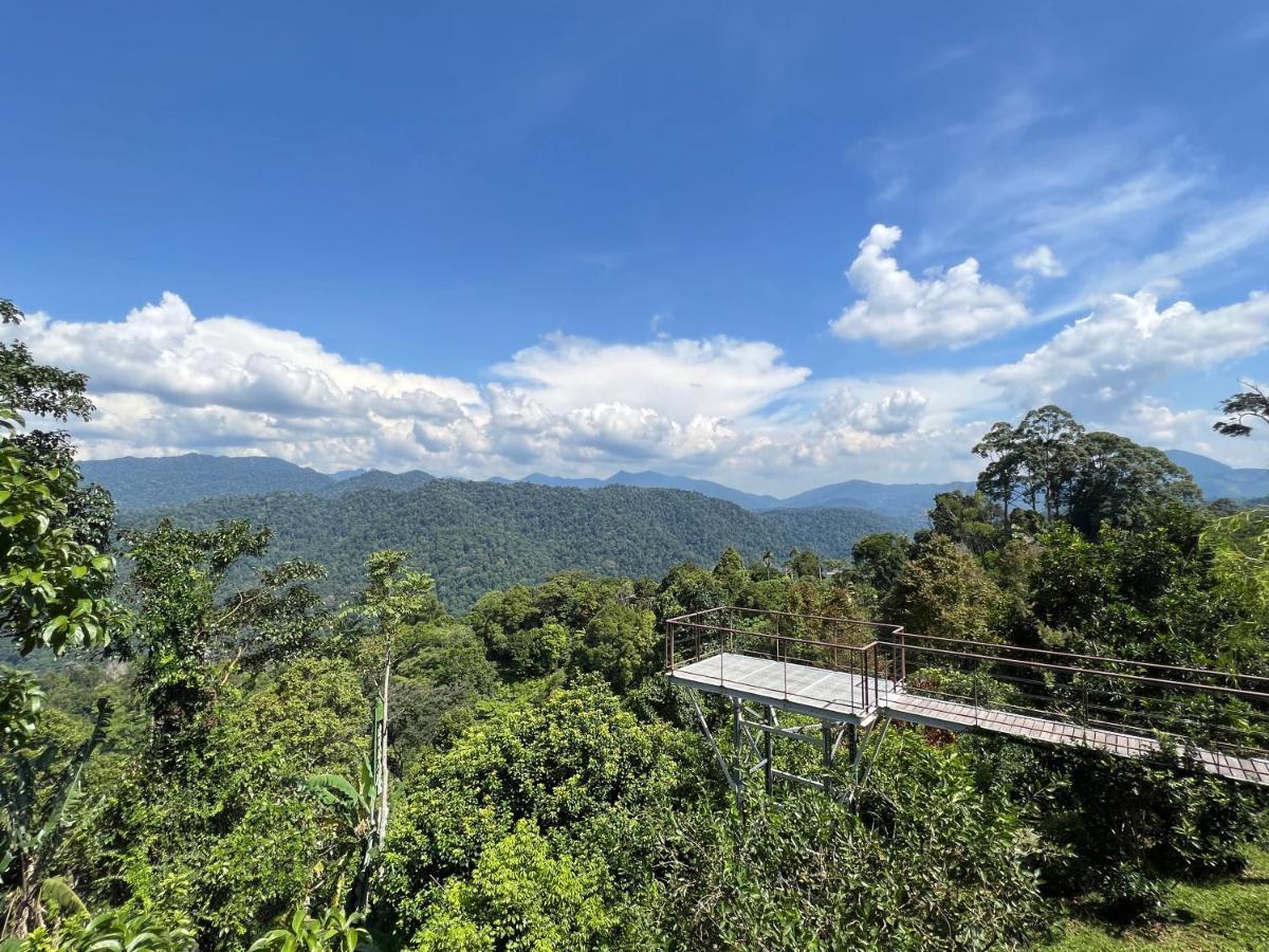 Red House The Garden Stay In Bukit Tinggi By Play Bentong Ngoại thất bức ảnh